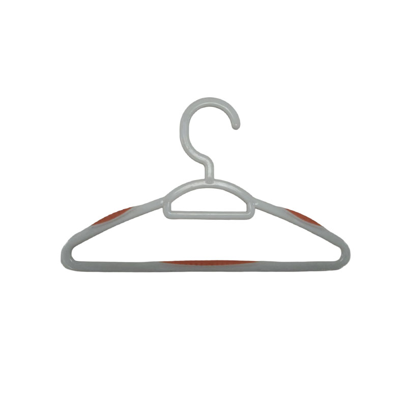 Why are children's clothes more suitable for drying on special hangers?